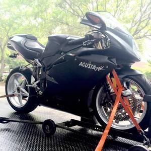 Meet your Posher, Charles